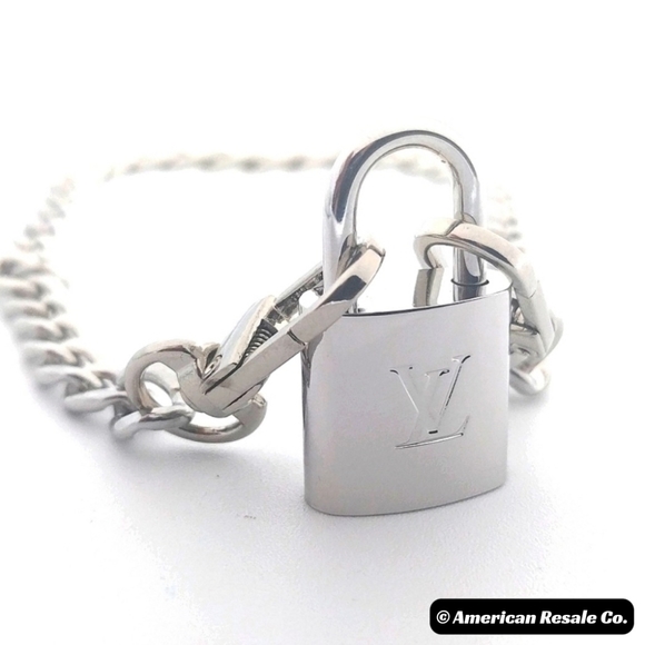 Louis Vuitton #315 Silver Palladium Plated Vintage Rare PadLock 2 Keys Neclace - Picture 1 of 12